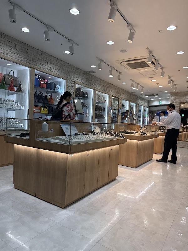 Tokyo Brand Shinjuku Kabukicho 1