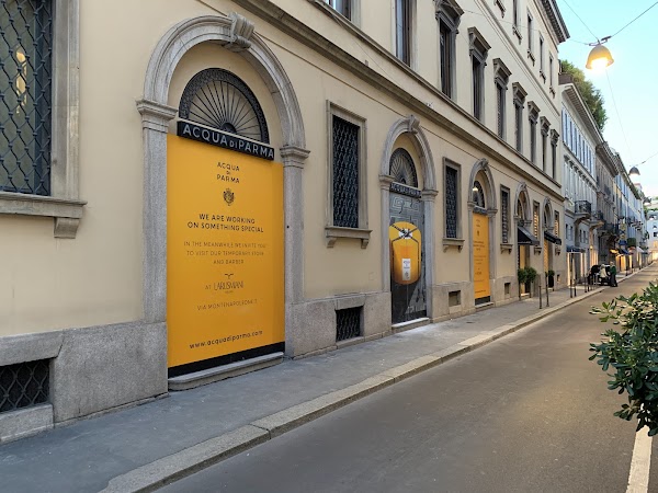 Via Gesù