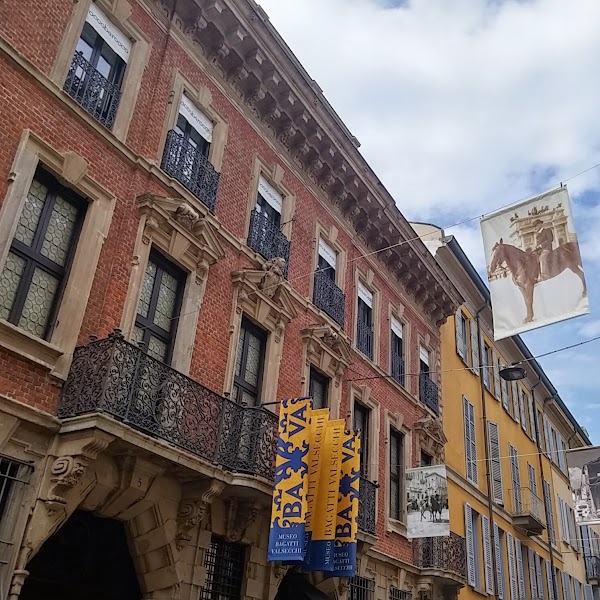 Via Gesù 2