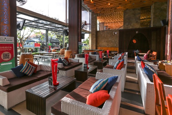 The DECK Resto & Bar