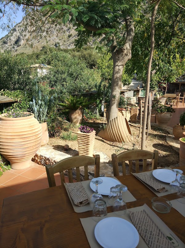 Velani Restaurant 1