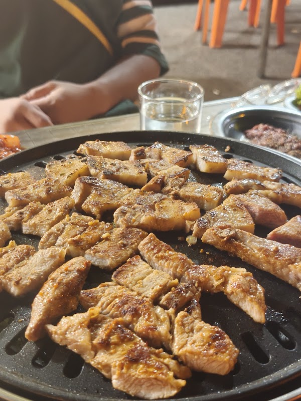 SUKU RIMBA BBQ 野人部落 · 烧烤 3