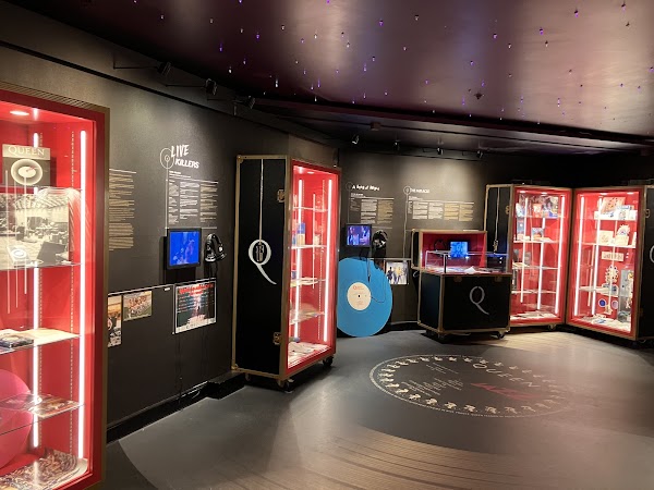 Queen Studio Experience