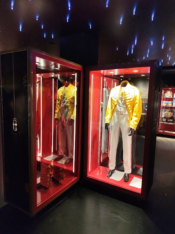 Queen Studio Experience 3