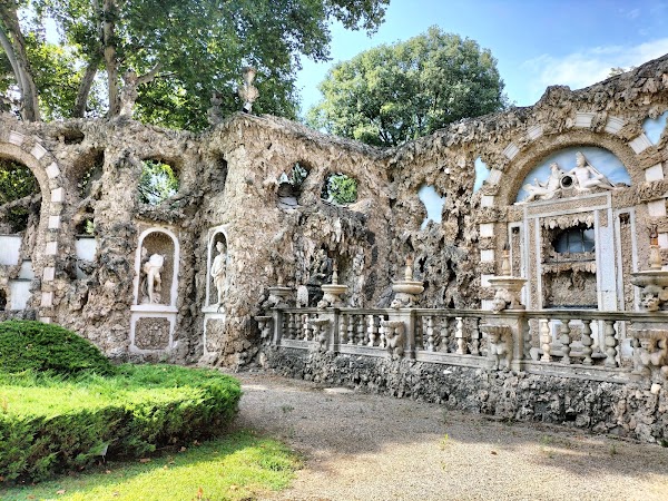 Villa Borromeo Visconti Litta 5