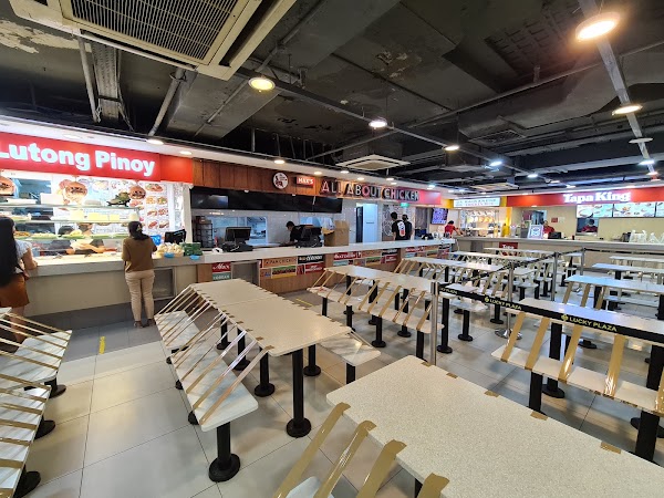 Lucky Plaza 2