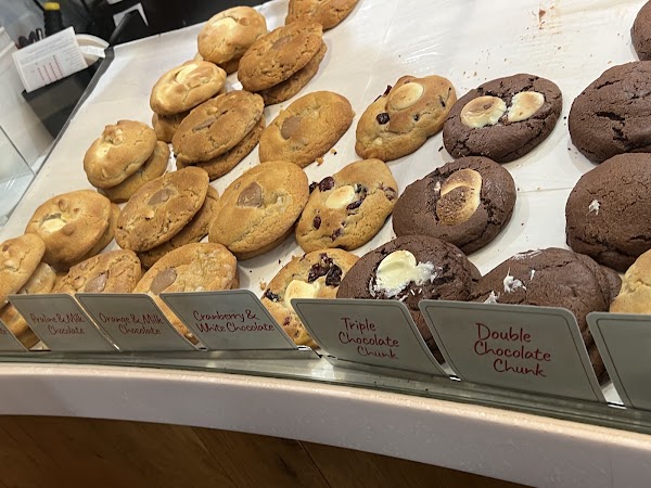 Ben's Cookies 5