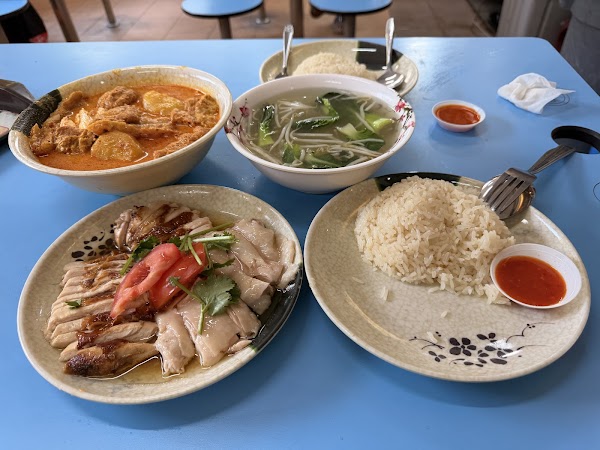 Da Po Hainanese Chicken Rice & Curry Chicken Noodle 大坡 4