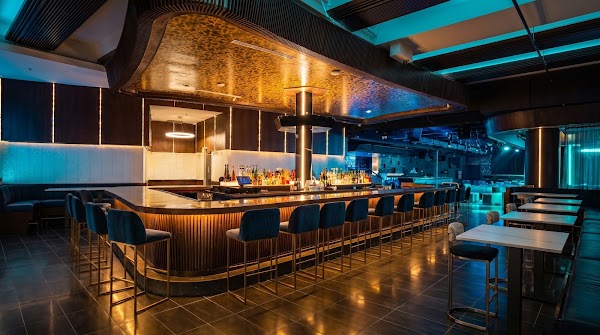 4 Elements Restaurant & Bar