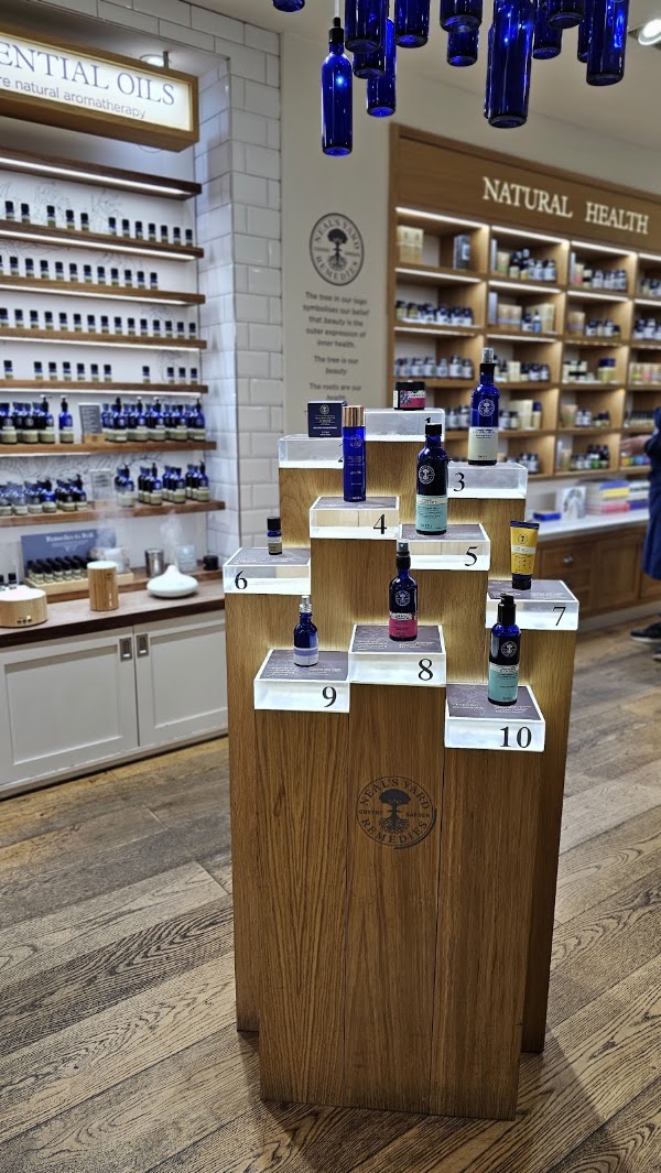 Neal's Yard Remedies 4