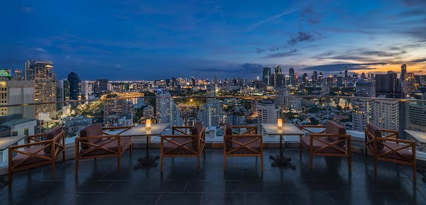 Belga Rooftop Bar & Brasserie 4