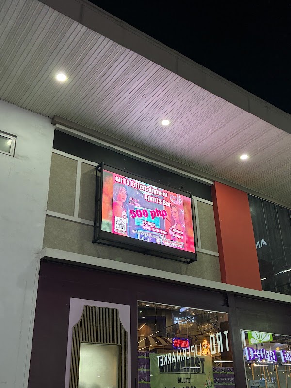 Chick Bar 1