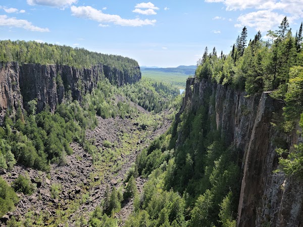 Ouimet Canyon Provincial Park