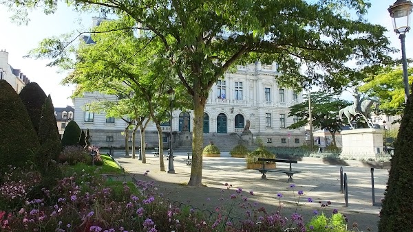 Vannes city ​​hall 3
