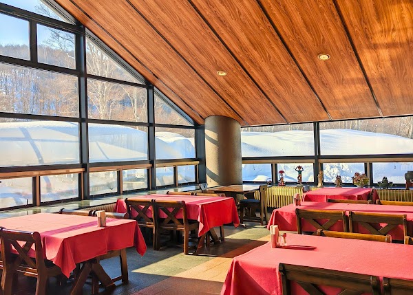 Berjaya Hakkoda Ski Resort ベルジャヤ八甲田スキーリゾート 2