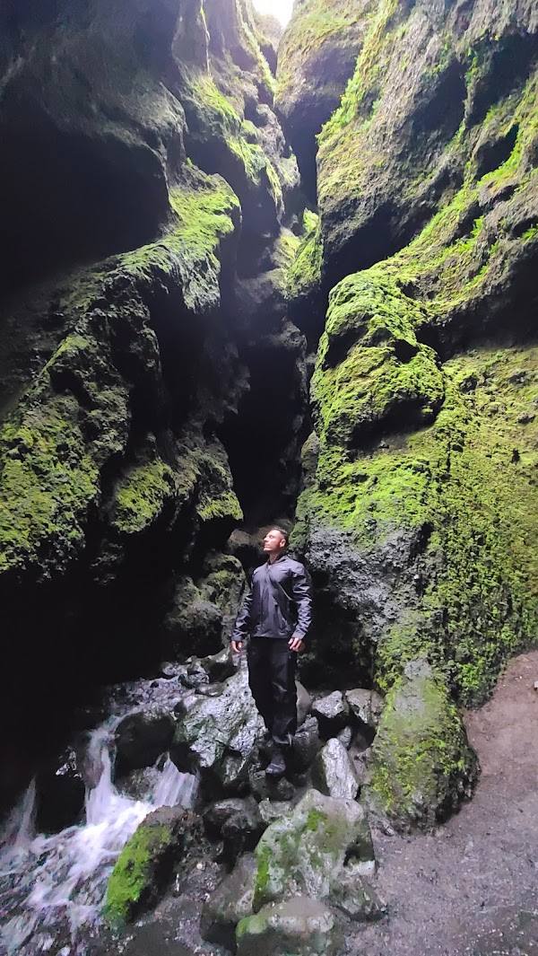 Rauðfeldsgjá Gorge