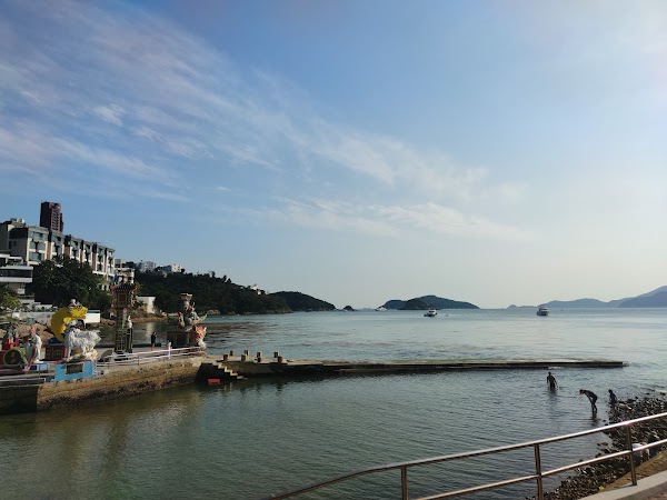 Repulse Bay Beach 4