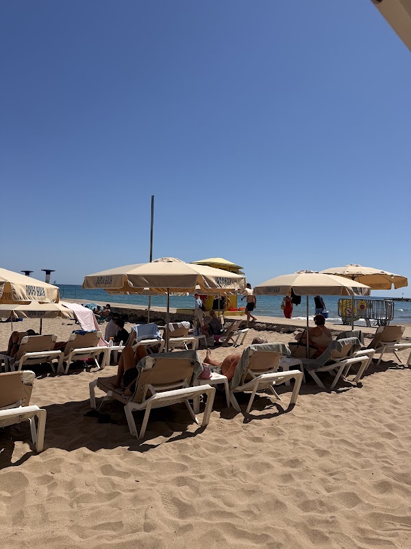 Papaya Beach Sitges 5