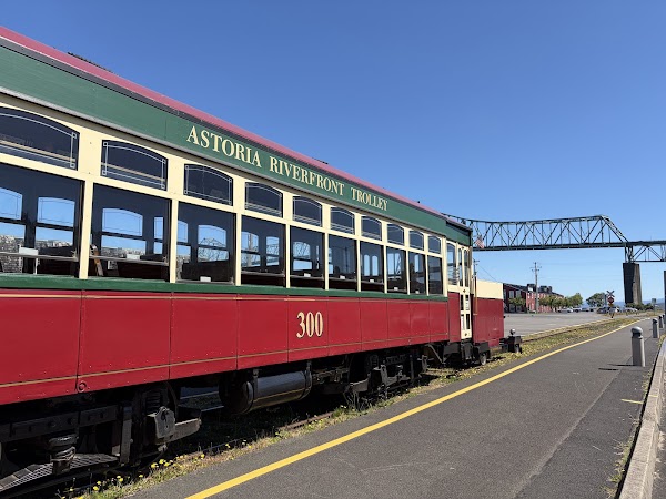 Astoria Riverfront Trolley 1
