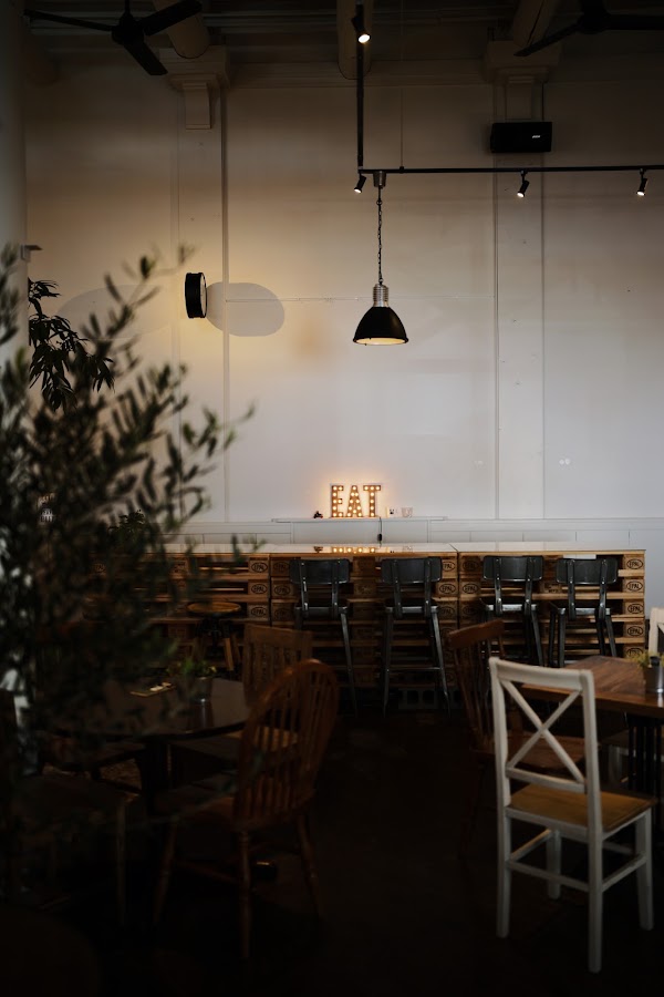 Lampstand coffee 1