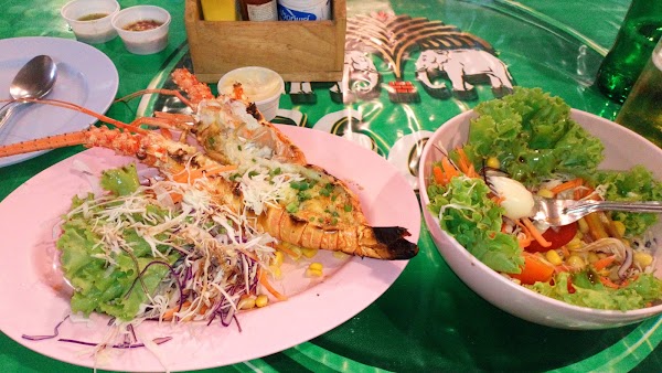 Saigon Girl Bar