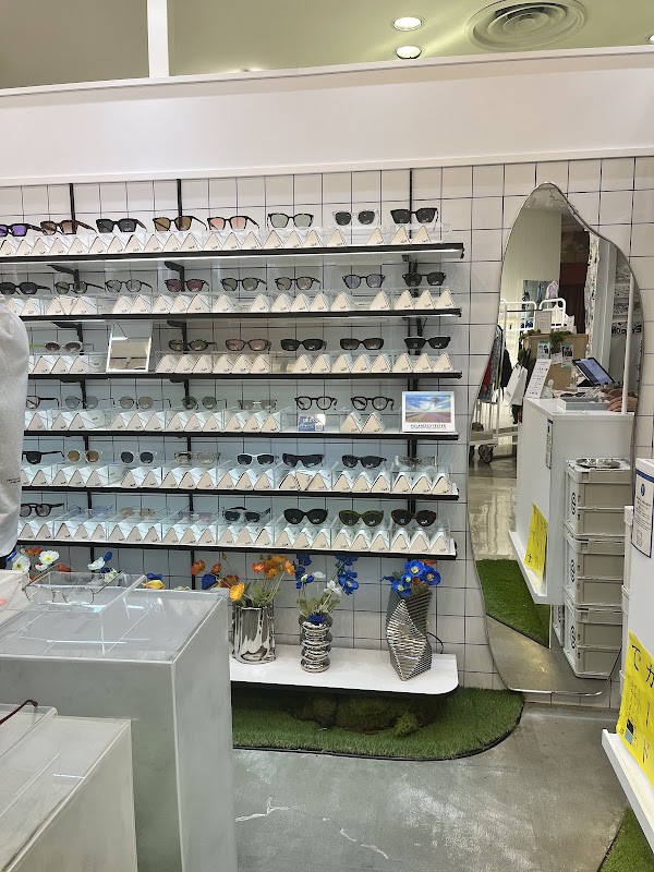 eyecon 原宿店 2
