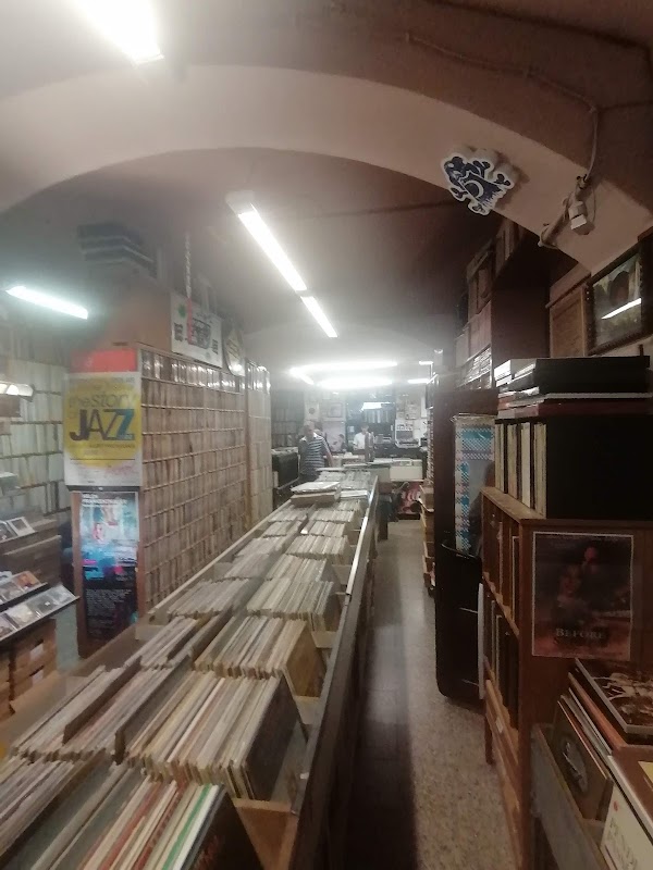 Alt & Neu Records 4