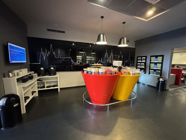 MasterCard Lounge 4