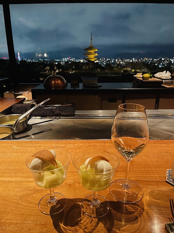 Signature Restaurant YASAKA 3