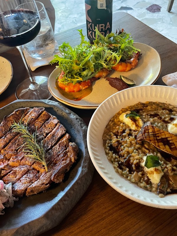 Lava Gastrobar & Grill 2