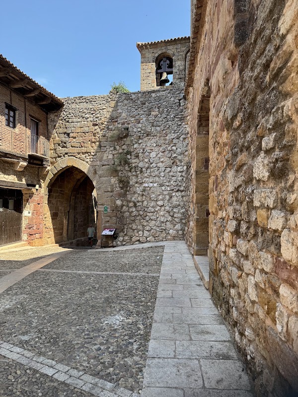 Arco de San Juan o de "Arrebatacapas" 1