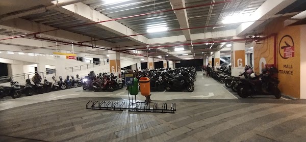 Living World Mall Denpasar 3