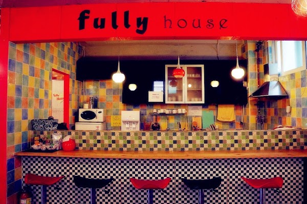 Fully Hong Hostel