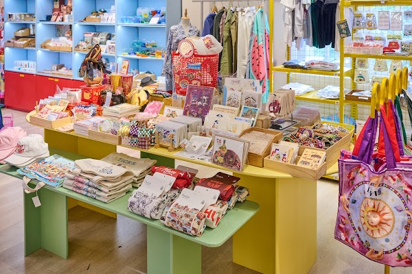 Vesta Lifestyle & Gifts - Flagship store 5