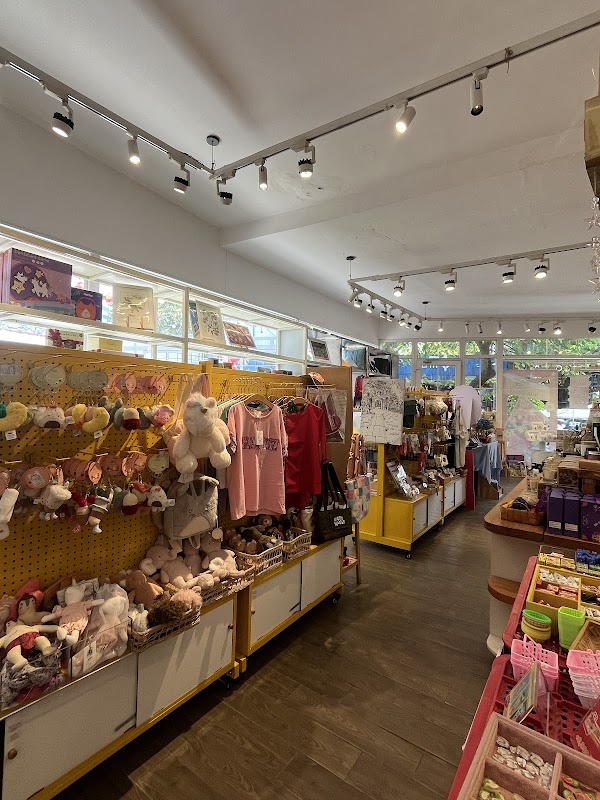 Vesta Lifestyle & Gifts - Flagship store 3