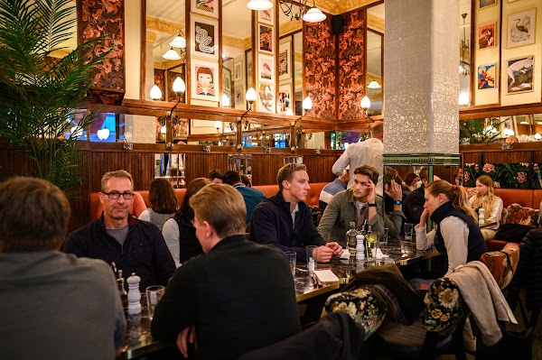 Riviera Restaurant & Bar 3