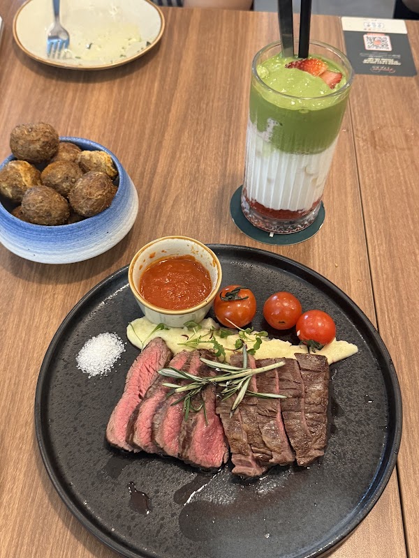 Summer Folks Cafe & Steakhouse 2