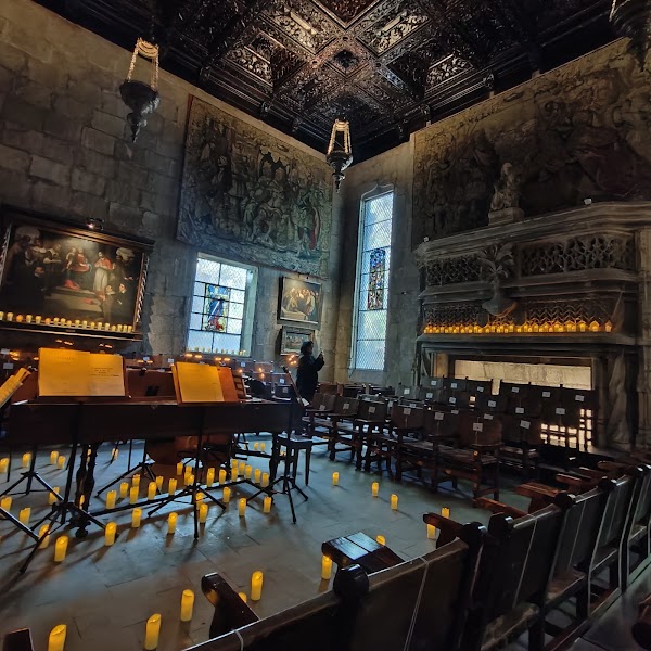 Capilla Gótica del Instituto Cultural Helénico
