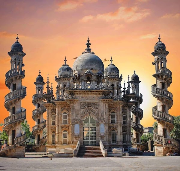 Mahabat Maqbara Palace 1