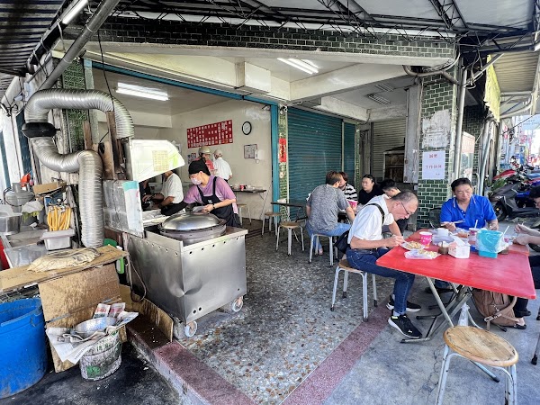 Beichang Golden Dumplings Breakfast Shop 2