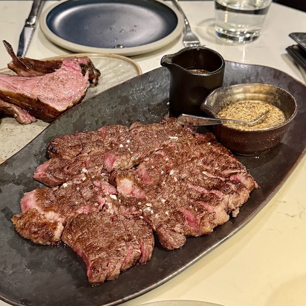 Meadesmoore Steakhouse 3