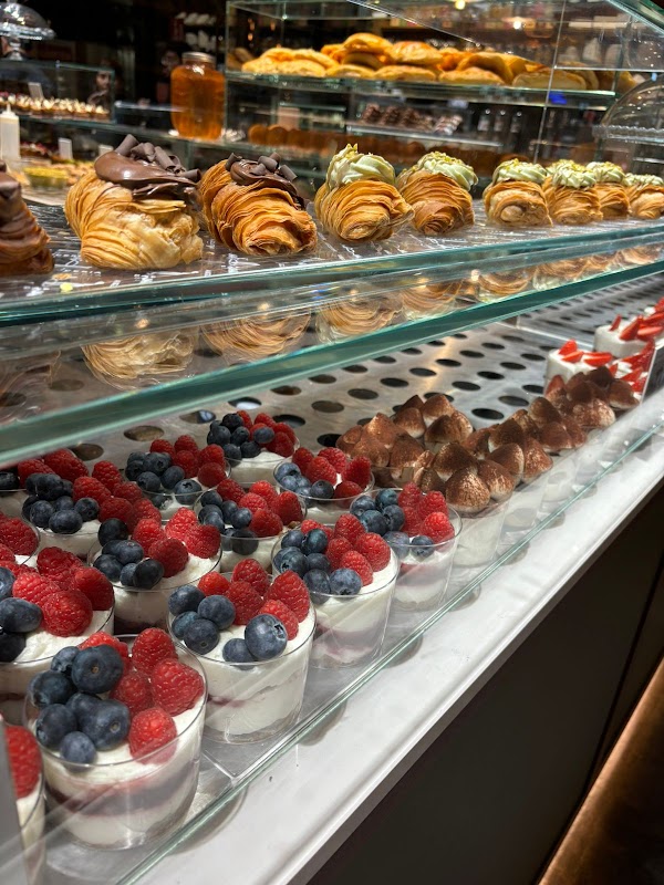 Mercato Centrale Stazione Termini - Cibo, servizi, abbigliamento ecc. 2