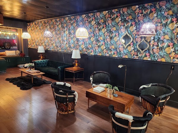 Moody Brews Coffee & Lounge 1