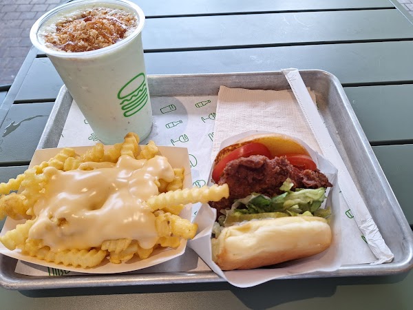 Shake Shack Gardens by the Bay 4