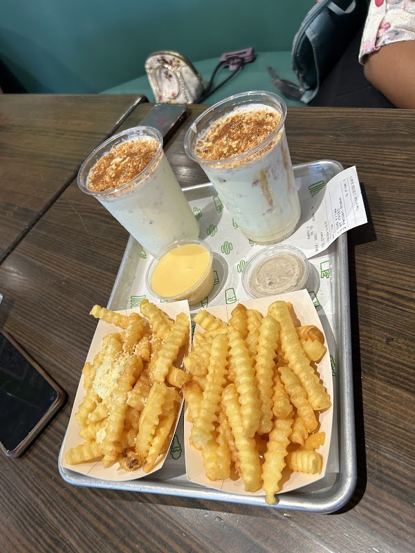 Shake Shack Gardens by the Bay 2