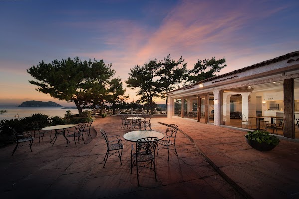 Honeymoon House 3