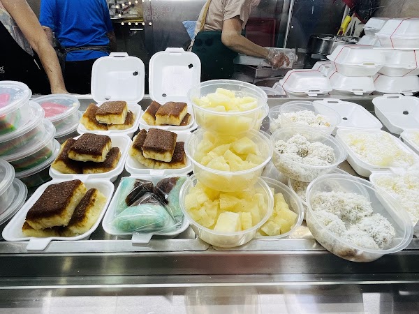 Heng Heng Ondeh-Ondeh & Tapioca Cake 5