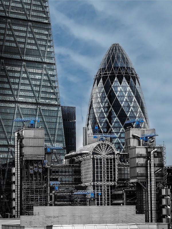 30 St Mary Axe (The Gherkin) 5