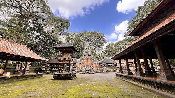 Jalan Monkey Forest 1