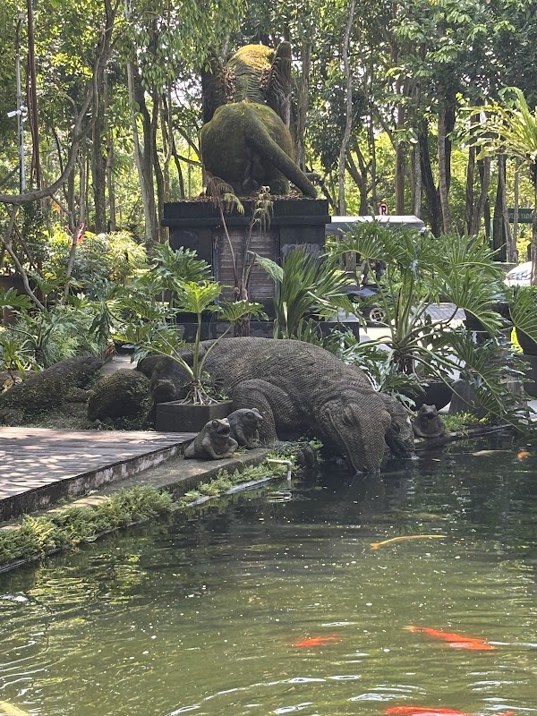 Jalan Monkey Forest 5